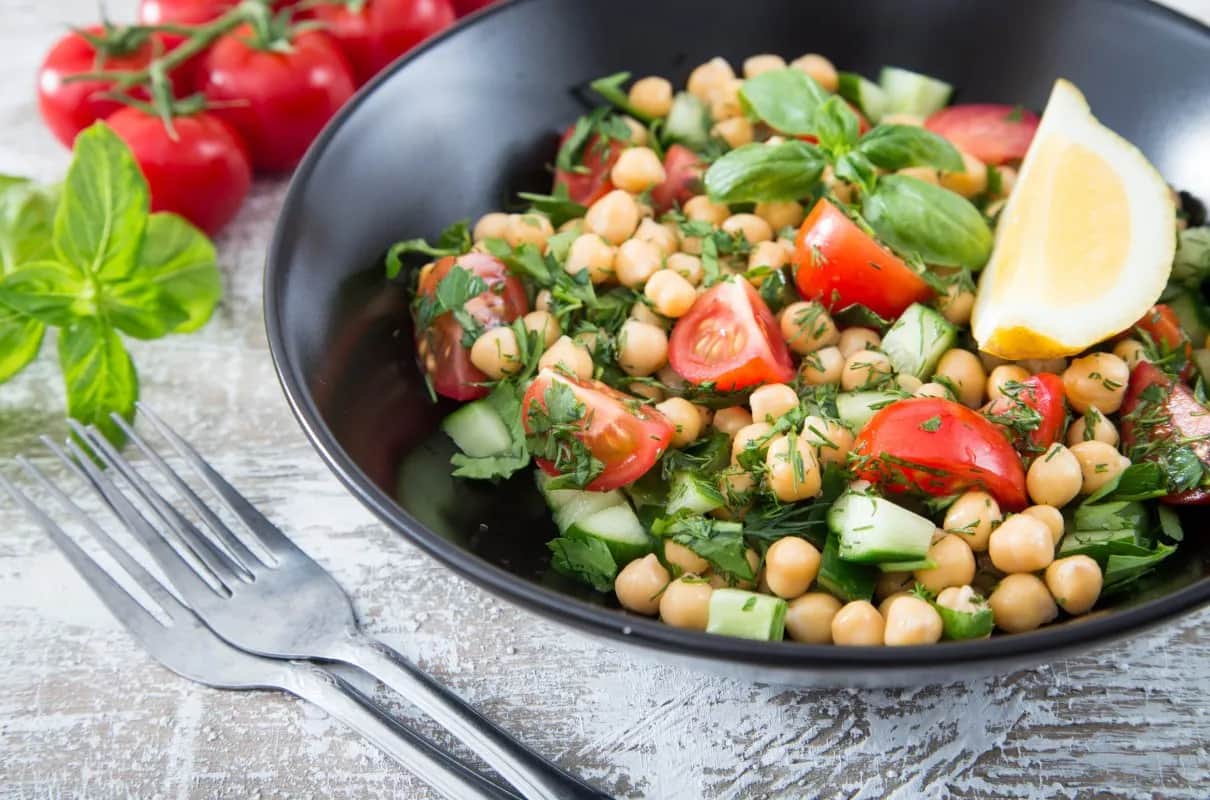 Jakie surówki dla cukrzyka pomogą utrzymać zdrowie i smak?