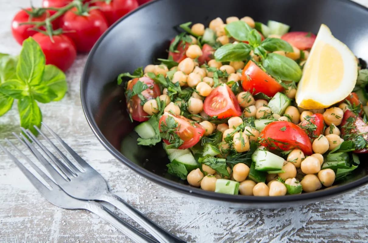 Jakie surówki dla cukrzyka pomogą utrzymać zdrowie i smak?
