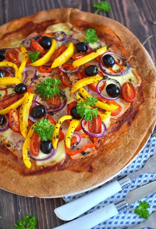 Z czym zrobić pizzę: 15 nieoczywistych składników i dodatków