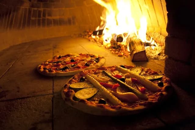 Jak odgrzać pizzę w piekarniku, aby nie straciła smaku i chrupkości