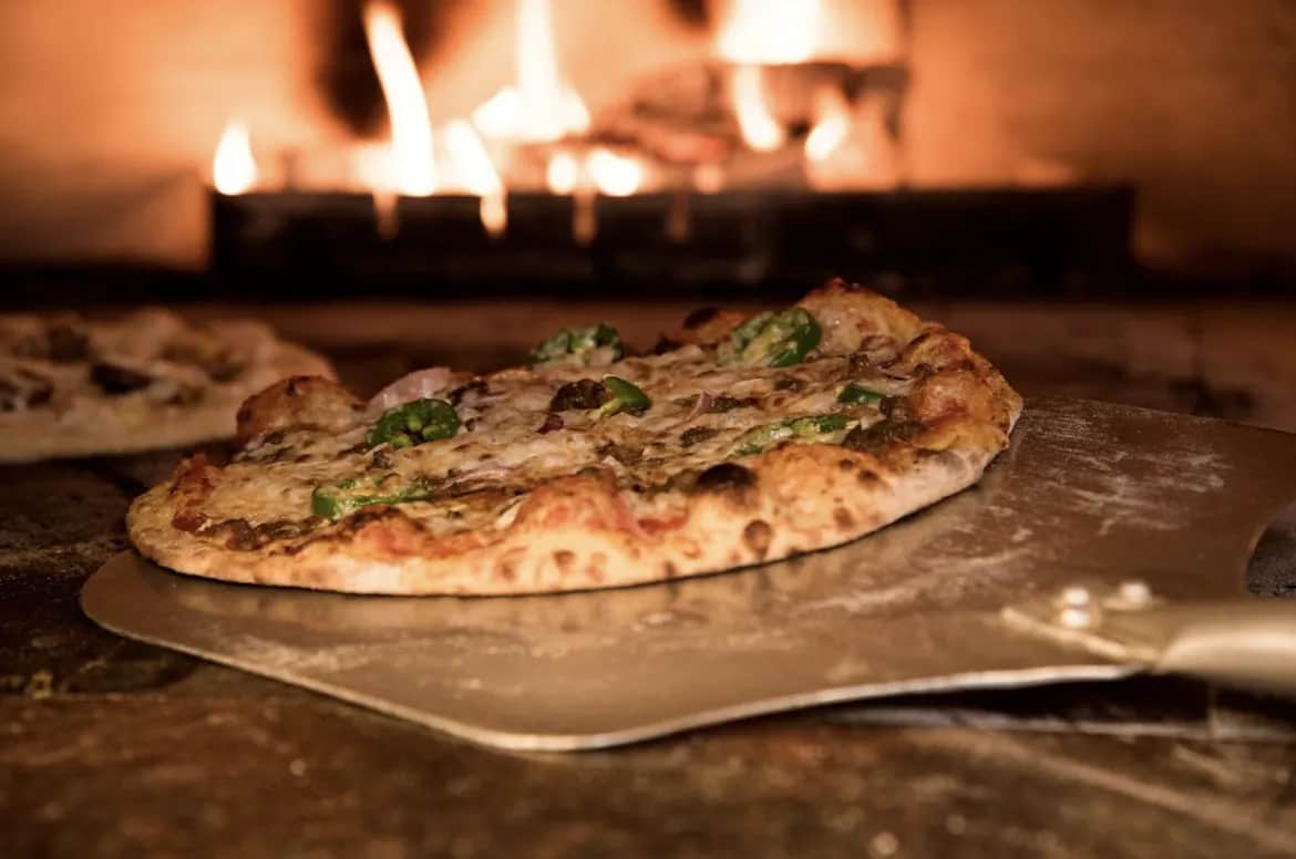 Kamień do pizzy. Jak poprawnie go nagrzać?