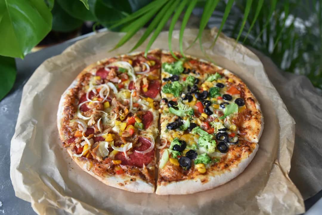 Ile kawałków ma pizza 32 cm? Zaskakujące fakty o porcjach