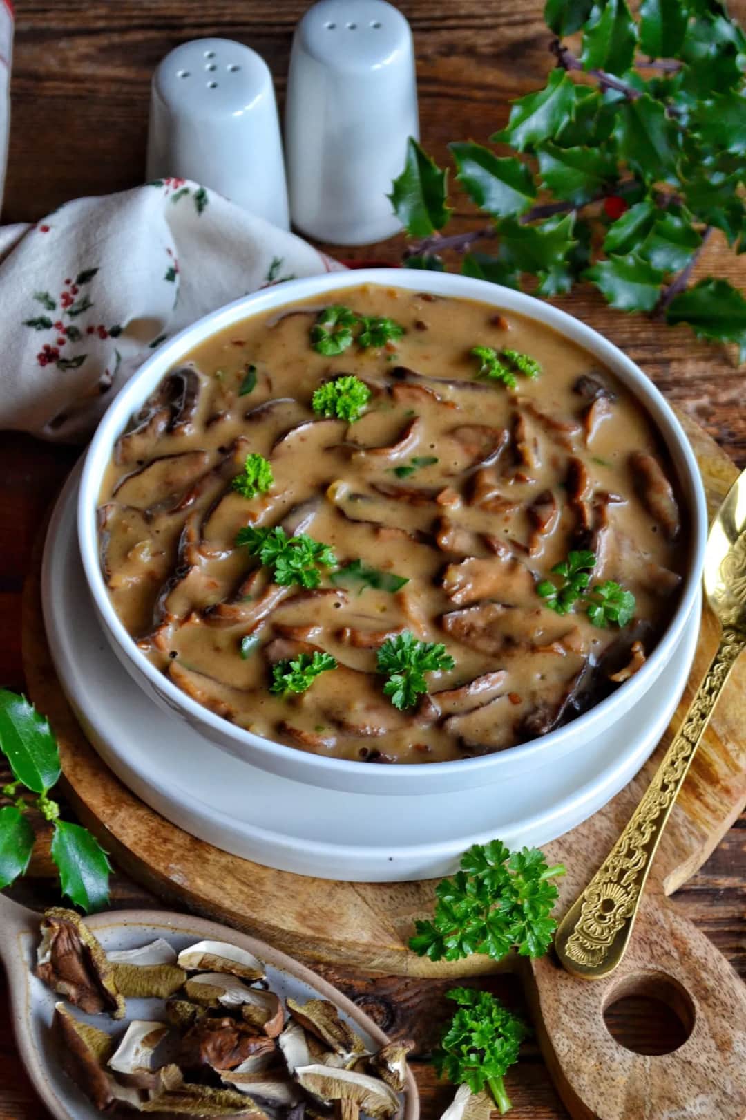 Jak zrobić sos grzybowy z suszonych grzybów - prosty przepis