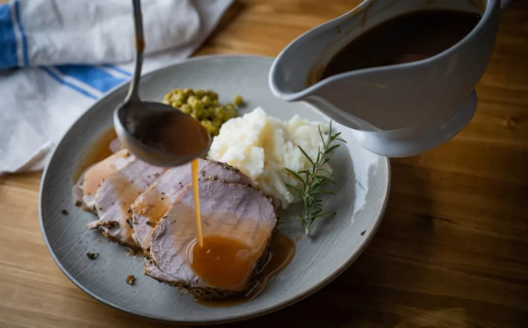 Jak zrobić sos z mięsa smażonego: 8 prostych kroków